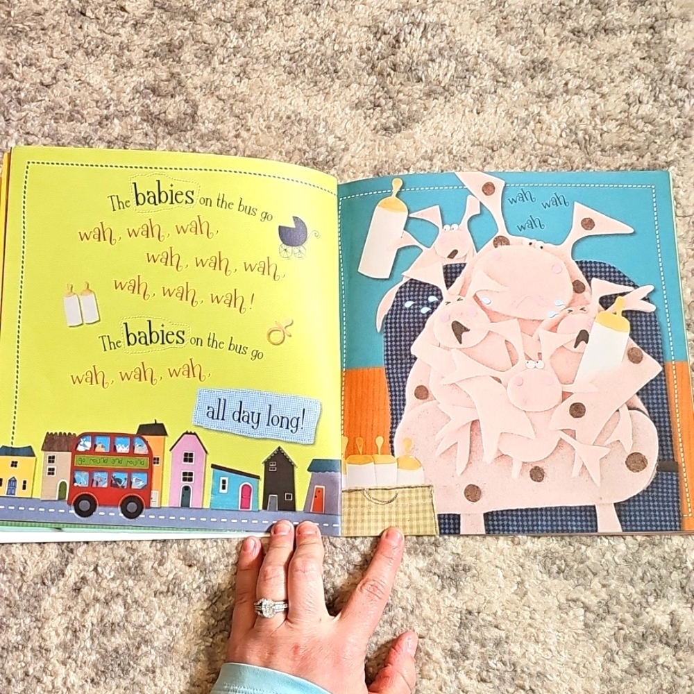 The Wheels on the Bus Kids Book - Picture 2 of 3